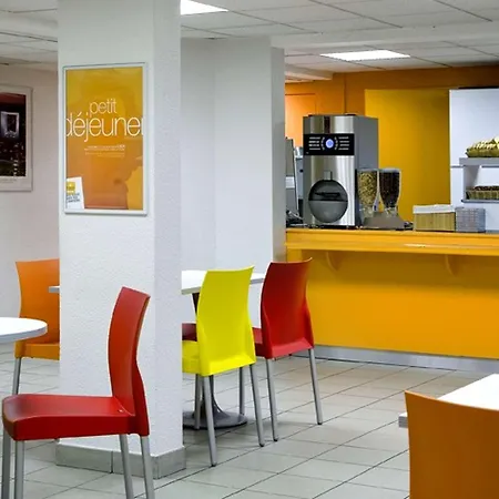Premiere Classe Paris Ouest - - La Defense 2*