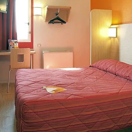 Premiere Classe Paris Ouest - - La Defense 2*