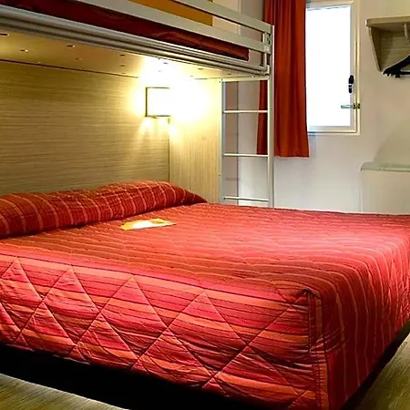 Hotel Premiere Classe Paris Ouest - - La Defense 2*