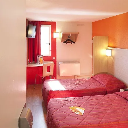 Premiere Classe Paris Ouest - - La Defense 2*