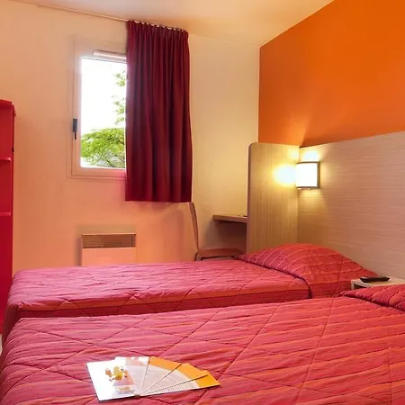 Premiere Classe Paris Ouest - - La Defense Hotel 2*