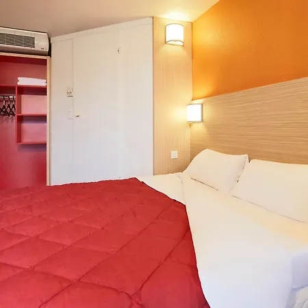 Premiere Classe Paris Ouest - - La Defense Hotel 2*