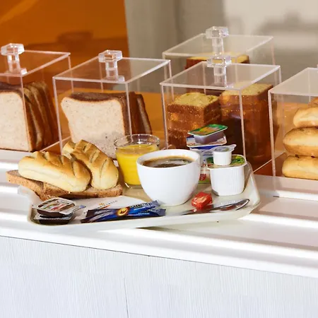 Premiere Classe Paris Ouest - - La Defense Hotel Nanterre