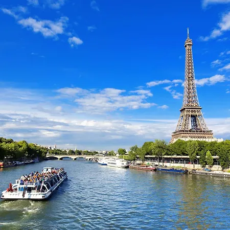 Premiere Classe Paris Ouest - - La Defense